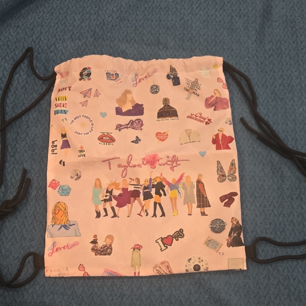 Taylor Swift Drawstring Bag with Graphic Print